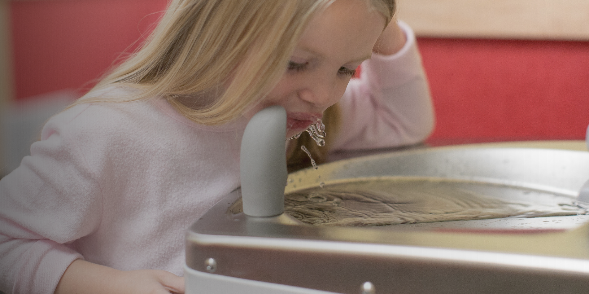 Mechanically Activated Drinking Fountain